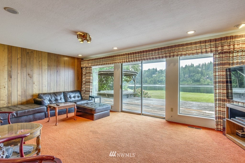 3084 Rocky Point Road Northwest Bremerton, WA 98312 - Photo 14 of 25 Gallery Image 14