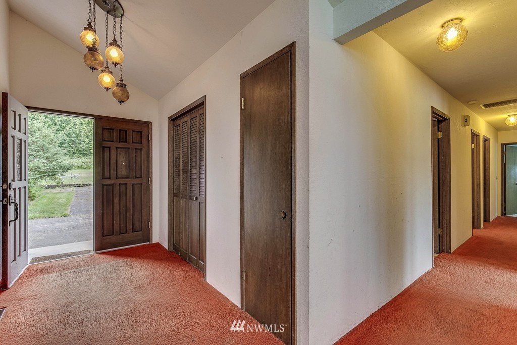 3084 Rocky Point Road Northwest Bremerton, WA 98312 - Photo 7 of 25 Gallery Image 7