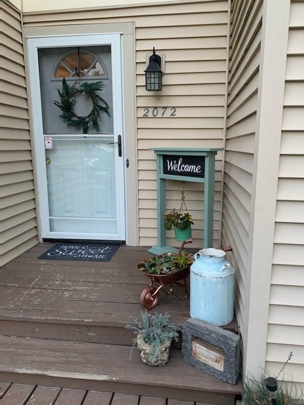 2072 Quail Ridge Street Columbus, OH 43229 - Photo 2 of 11 Gallery Image 2