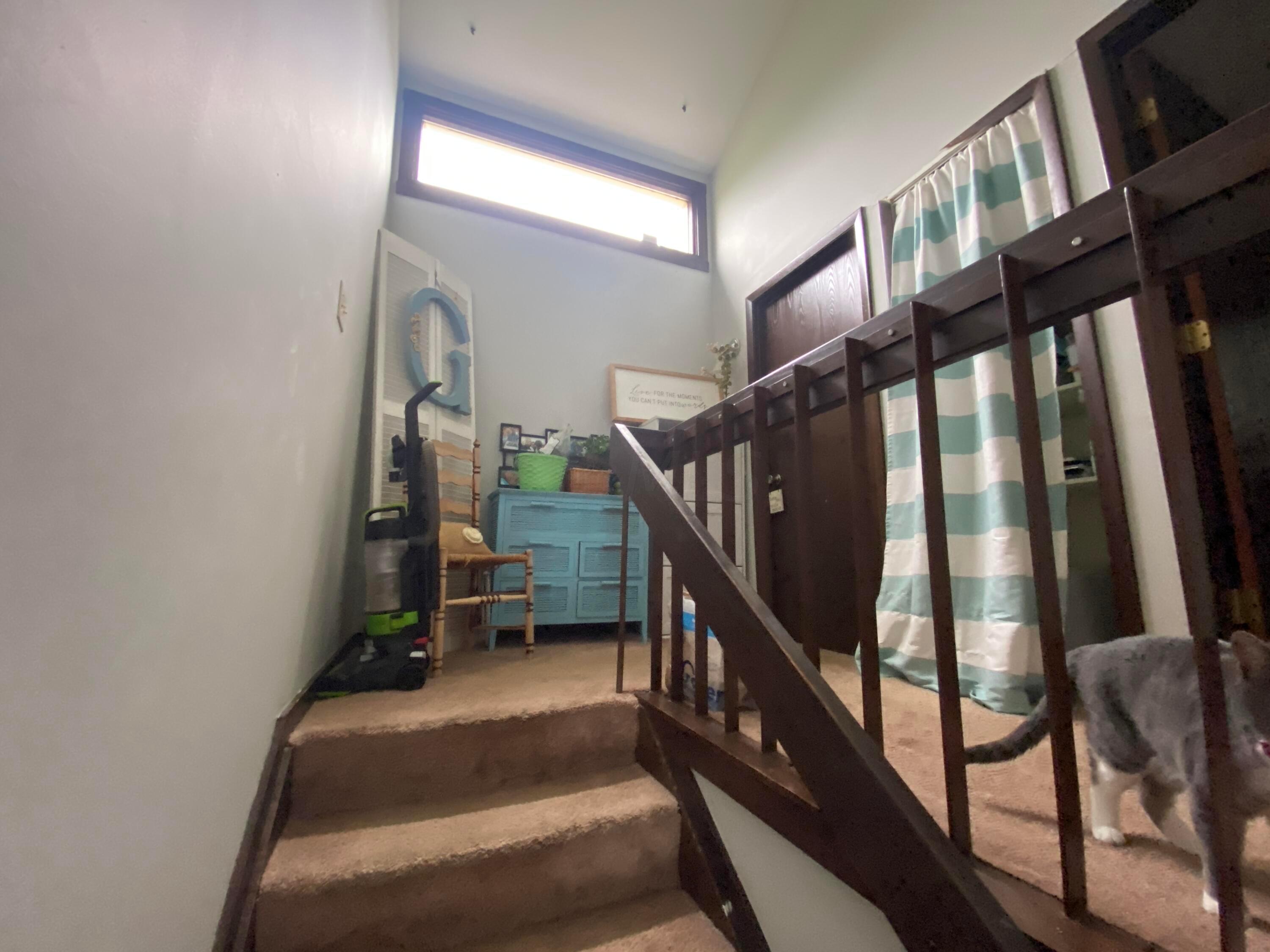 2072 Quail Ridge Street Columbus, OH 43229 - Photo 8 of 11 Gallery Image 8