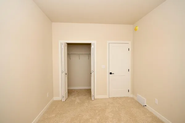 $391,468 | 6282 87th Avenue South, Horace, ND 58047