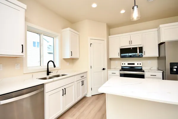 $391,468 | 6282 87th Avenue South, Horace, ND 58047