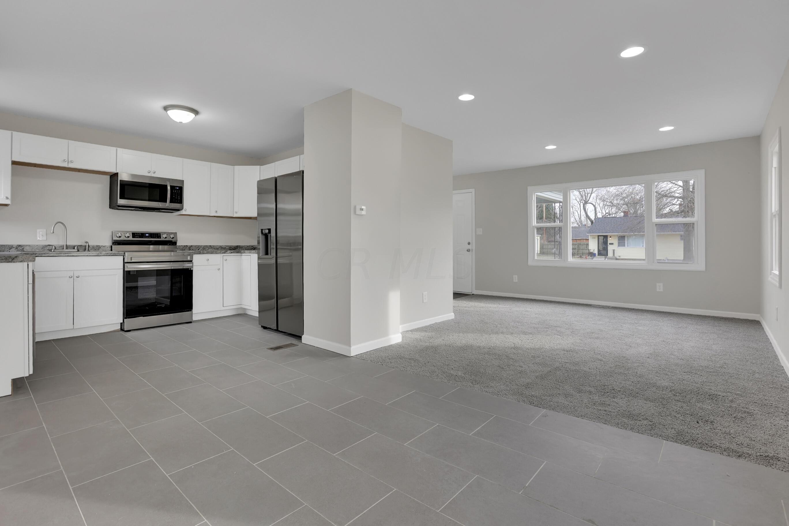 2980 Templeton Road Columbus, OH 43209 - Photo 16 of 31 5F3A7258