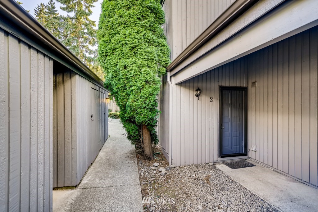 1850 Grant Avenue South, Unit C2 Renton, WA 98055 - Photo 2 of 27