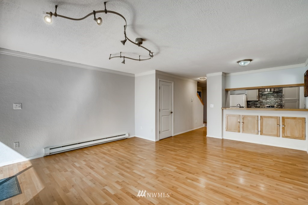 1850 Grant Avenue South, Unit C2 Renton, WA 98055 - Photo 5 of 27