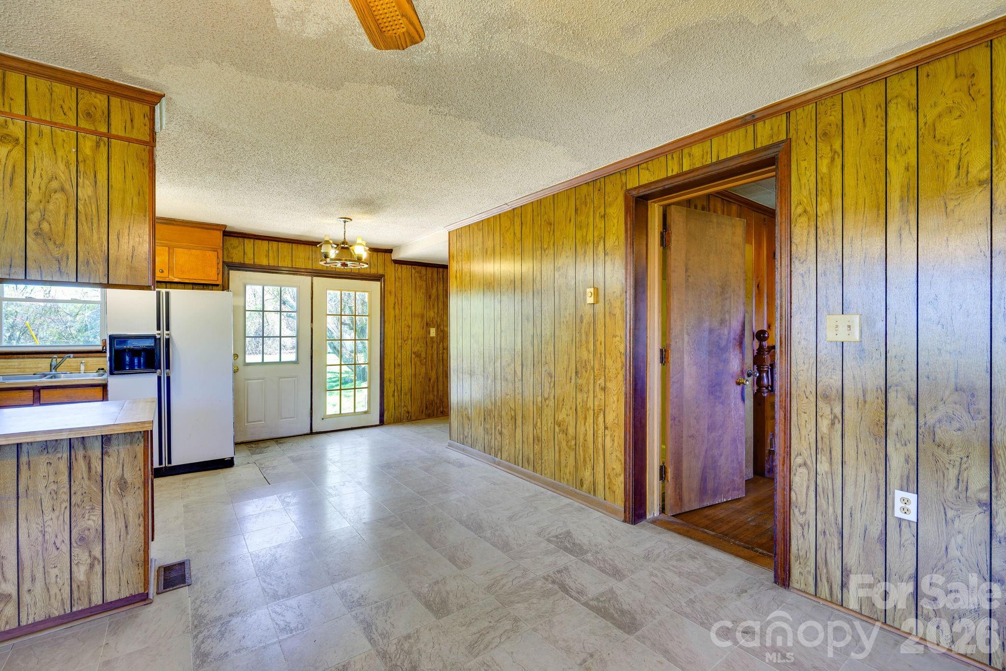 2414 North Olivers Cross Road Newton, NC 28658 - Photo 12 of 31