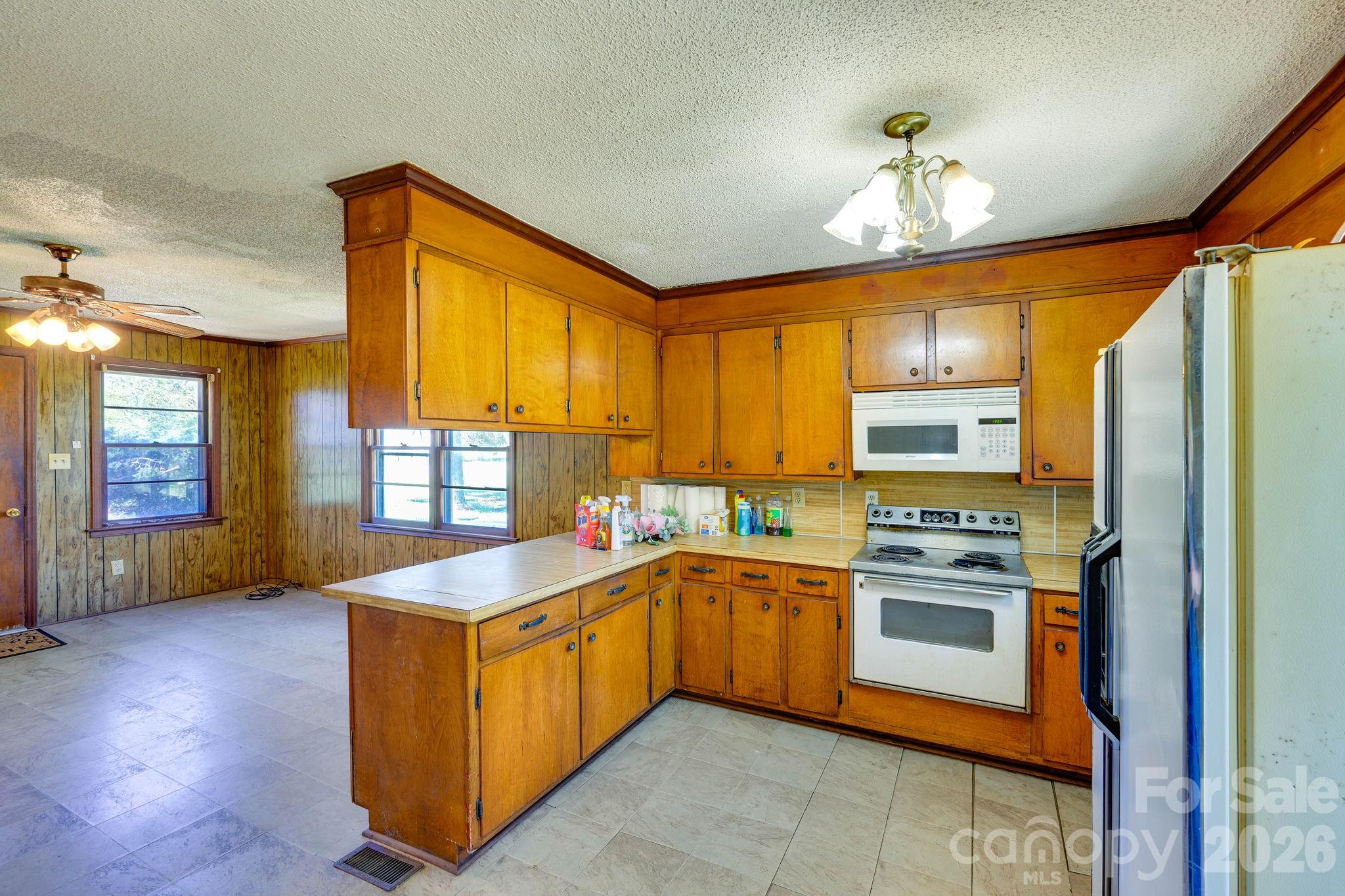 2414 North Olivers Cross Road Newton, NC 28658 - Photo 14 of 31