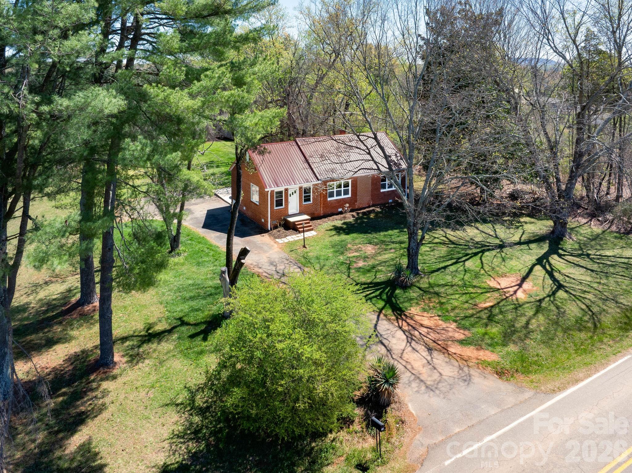 2414 North Olivers Cross Road Newton, NC 28658 - Photo 30 of 31