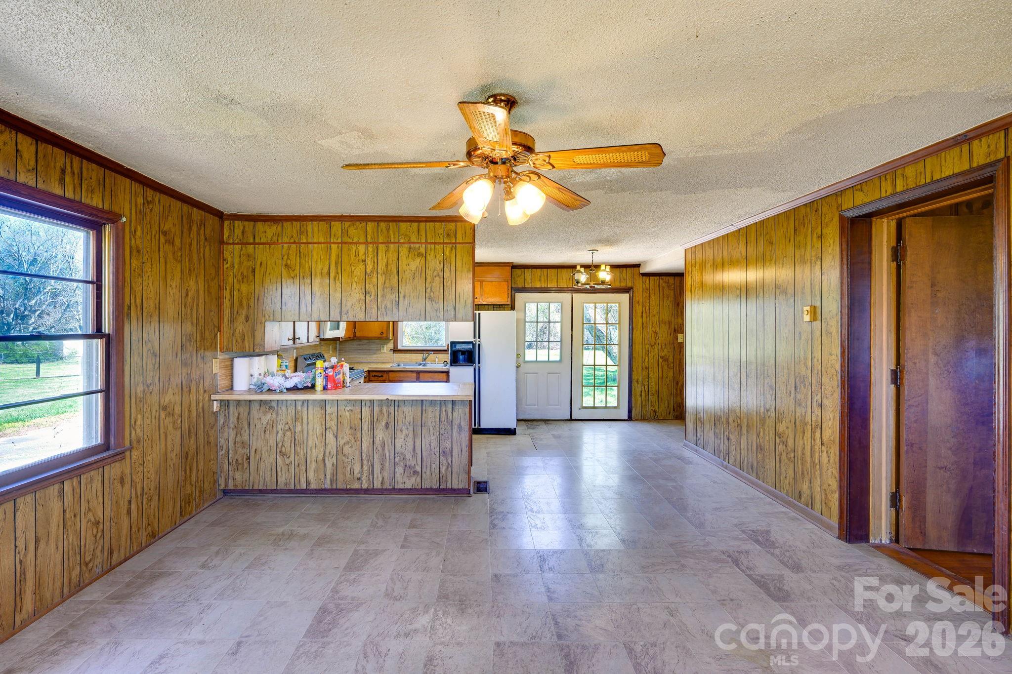 2414 North Olivers Cross Road Newton, NC 28658 - Photo 8 of 31