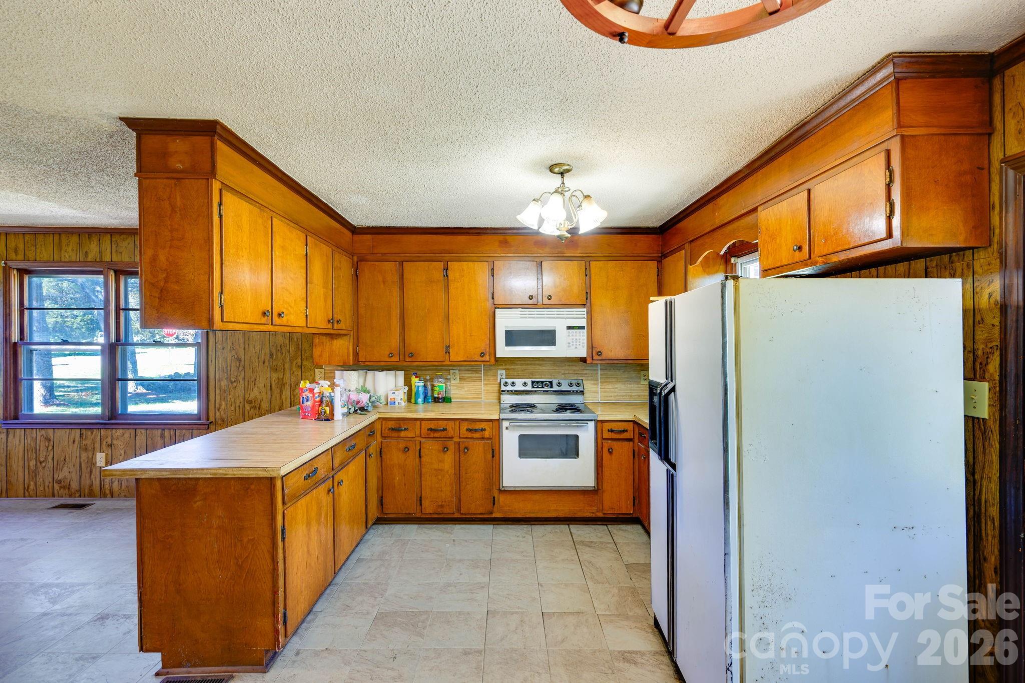 2414 North Olivers Cross Road Newton, NC 28658 - Photo 10 of 31