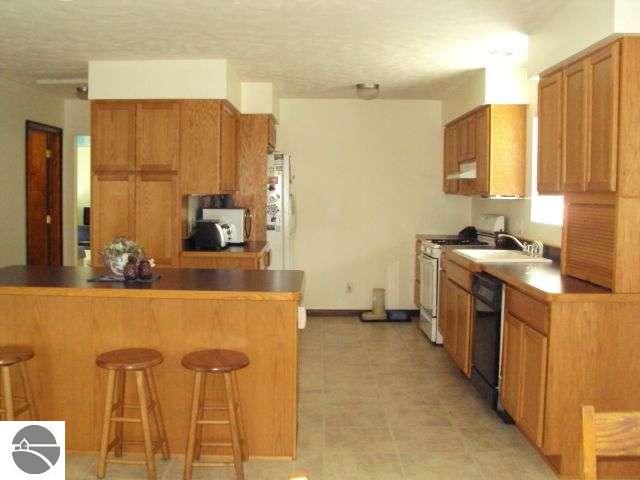 8135 Hency Road Kingsley, MI 49649 - Photo 3 of 23 1737895-2.JPG
