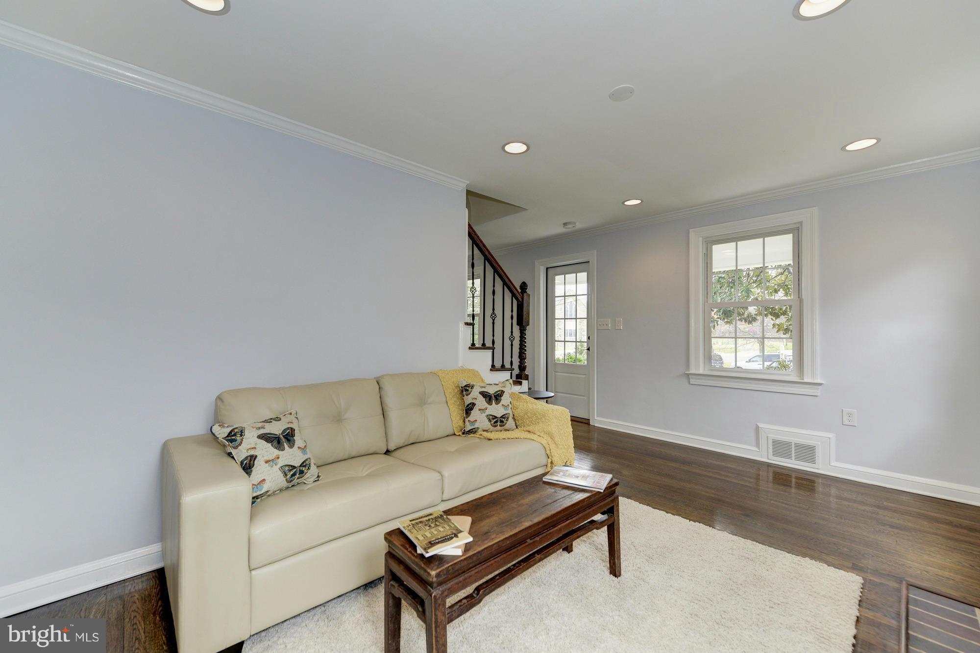 3510 Russell Road Alexandria, VA 22305 - Photo 10 of 30 a living room with furniture and a window