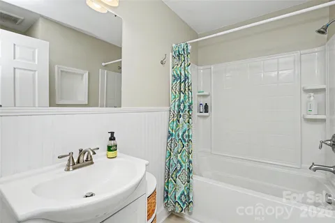 $300,000 | 8333 Knights Bridge Road, Charlotte, NC 28210