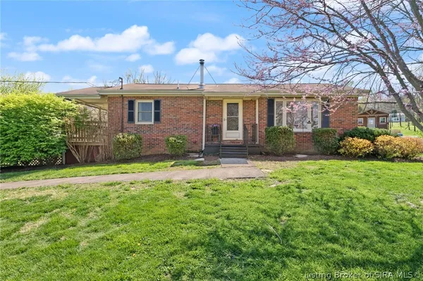 $385,000 | 1917 East Dutch Creek Road, Pekin, IN 47165