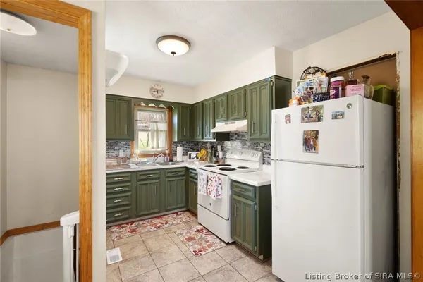 $385,000 | 1917 East Dutch Creek Road, Pekin, IN 47165