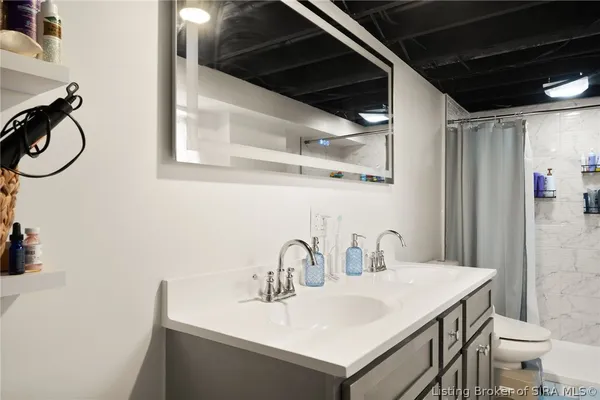 $385,000 | 1917 East Dutch Creek Road, Pekin, IN 47165