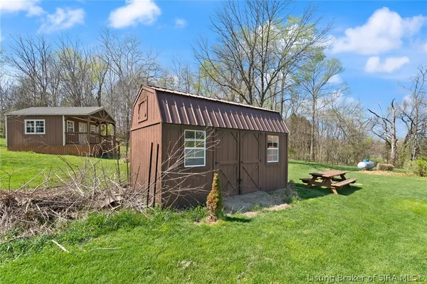 $385,000 | 1917 East Dutch Creek Road, Pekin, IN 47165