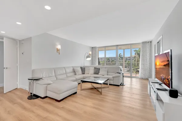 $4,500 | 1 Harbourside Drive, Unit 4502, Delray Beach, FL 33483