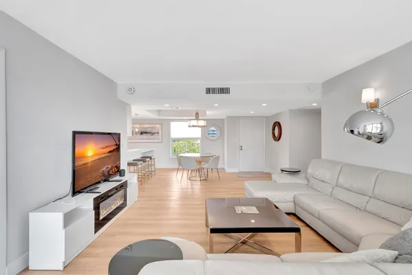 $4,500 | 1 Harbourside Drive, Unit 4502, Delray Beach, FL 33483