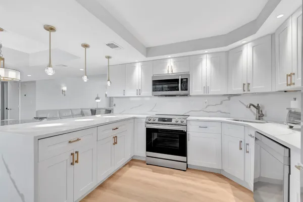 $4,500 | 1 Harbourside Drive, Unit 4502, Delray Beach, FL 33483