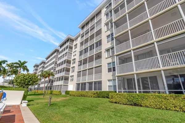 $4,500 | 1 Harbourside Drive, Unit 4502, Delray Beach, FL 33483