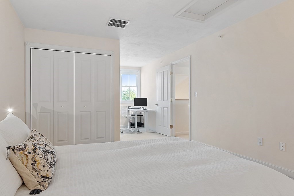 2 Strawberry Lane, Unit C Hudson, MA 01749 - Photo 24 of 33
