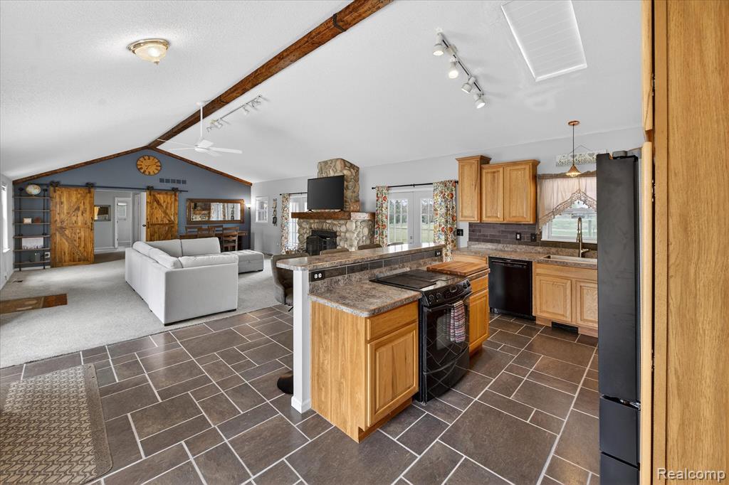 12760 Roepke Road Gregory, MI 48137 - Photo 8 of 61