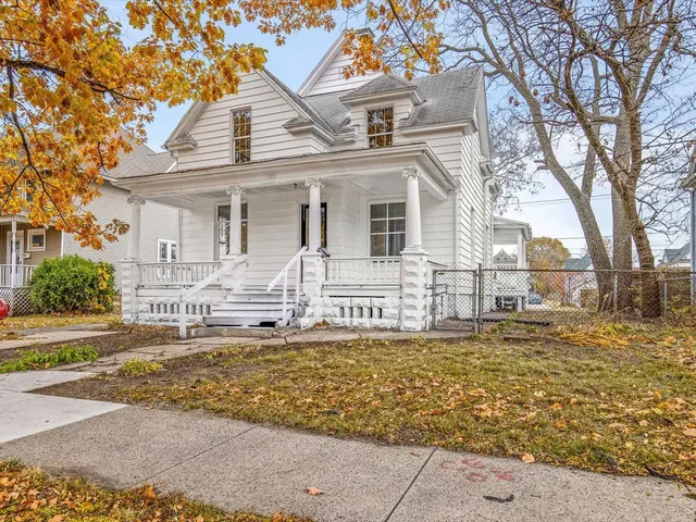 $180,000 | 1516 South 5th Street, Rockford, IL 61104