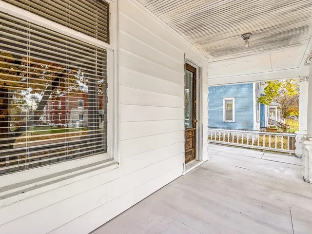 $180,000 | 1516 South 5th Street, Rockford, IL 61104