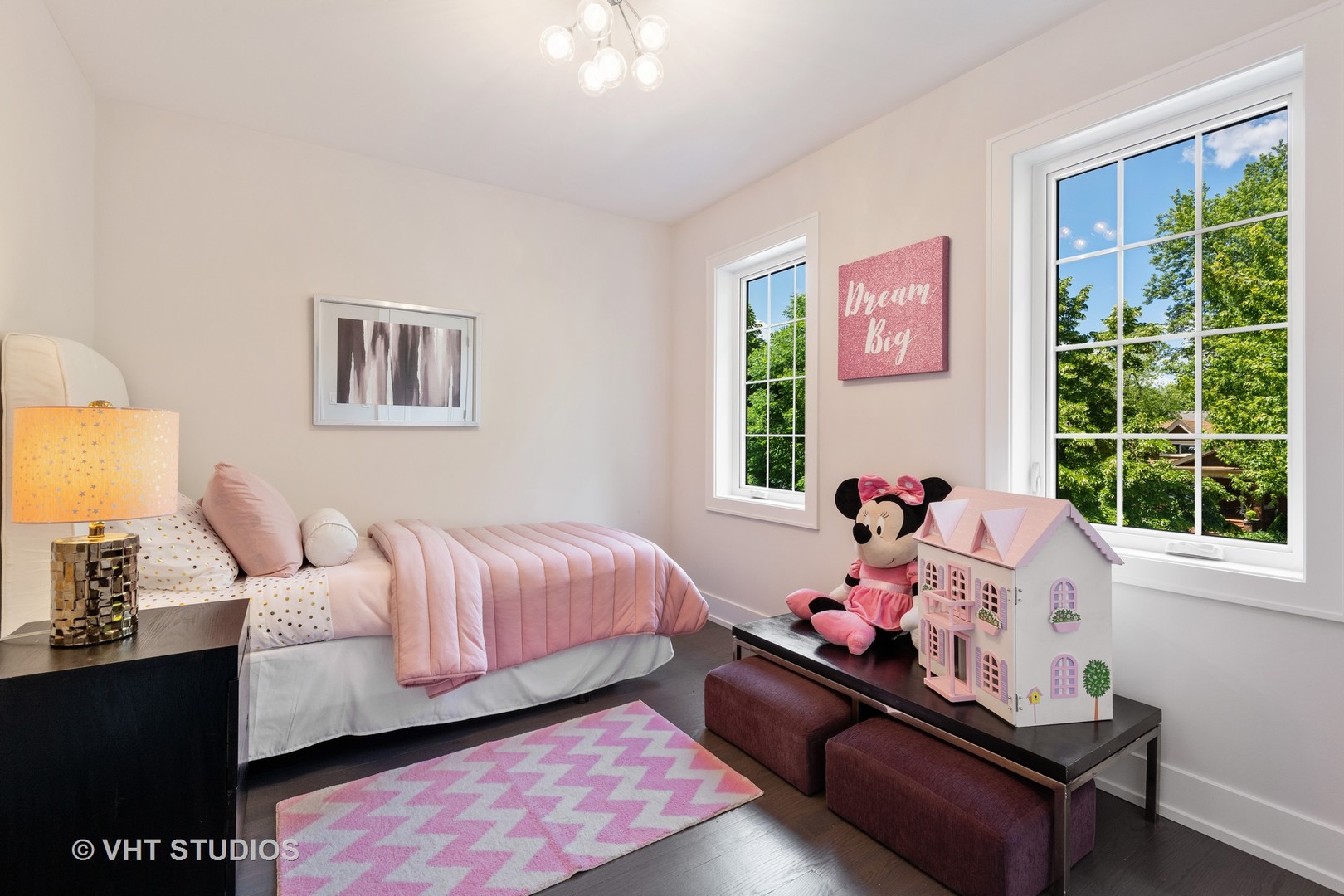 120 16th Street Wilmette, IL 60091 - Photo 20 of 34 a bed room with a bed and a window