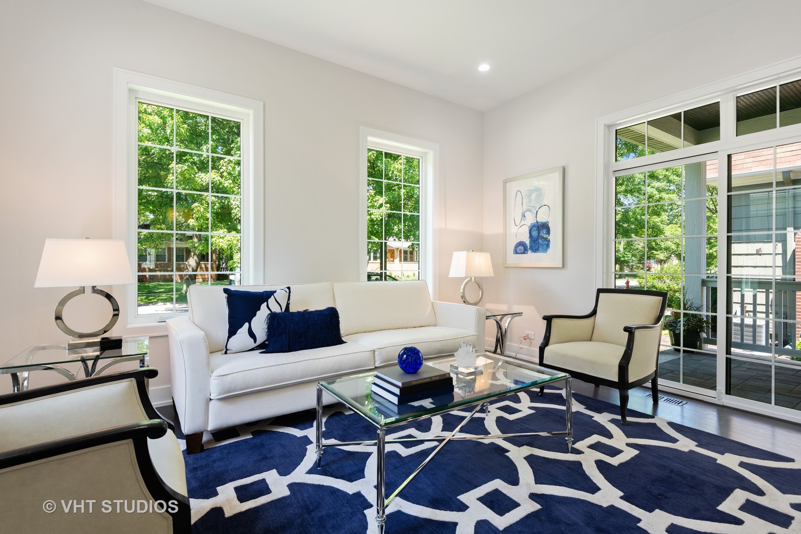 120 16th Street Wilmette, IL 60091 - Photo 3 of 34 a living room with furniture and a window