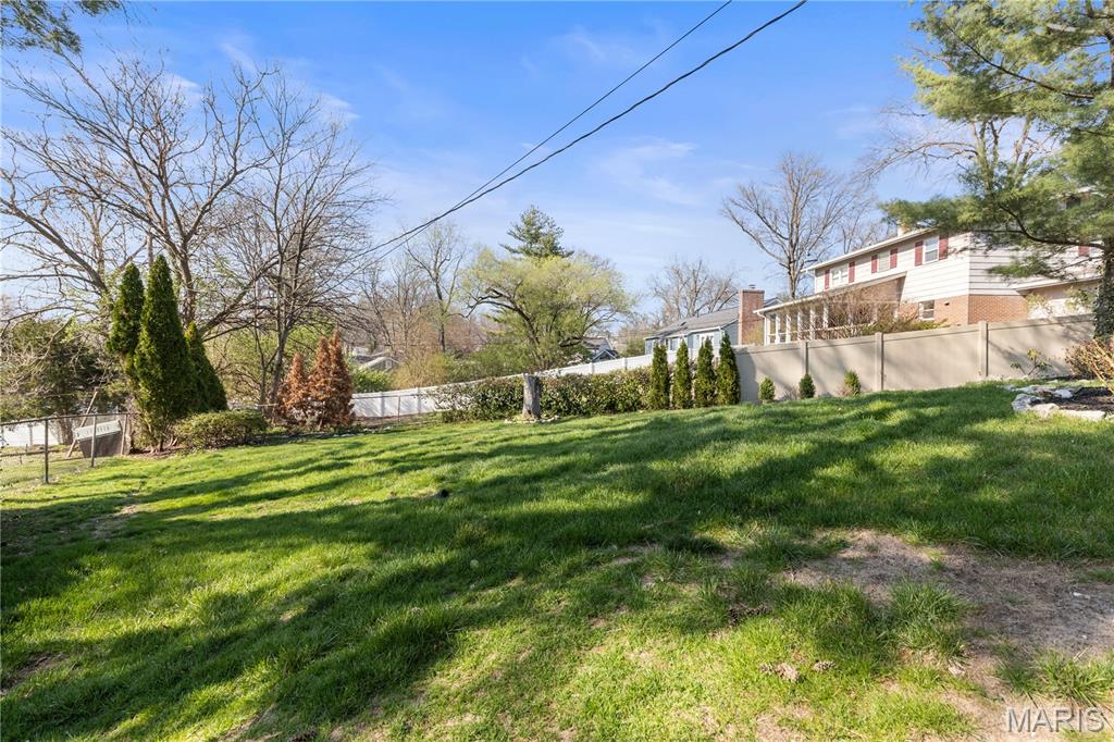 313 Providence Road Ballwin, MO 63011 - Photo 35 of 38