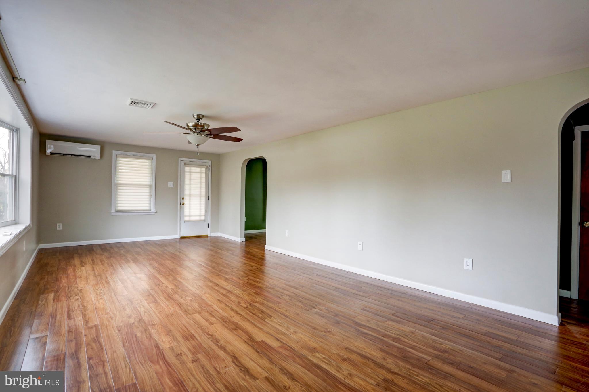 1360 Graystone Road Manheim, PA 17545 - Photo 3 of 29 Living Room