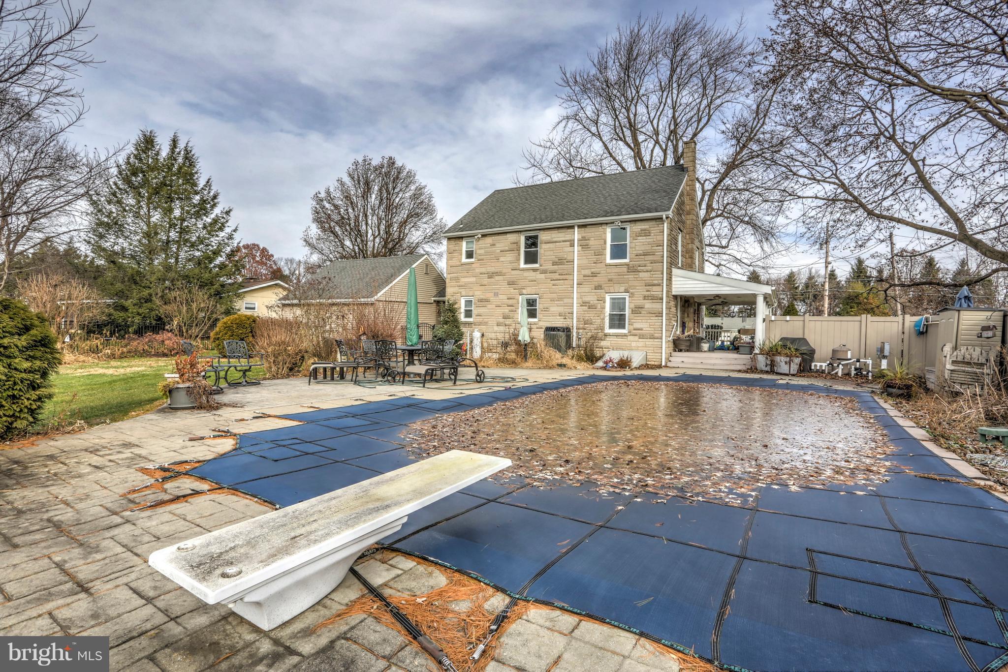 1360 Graystone Road Manheim, PA 17545 - Photo 28 of 29 Pool