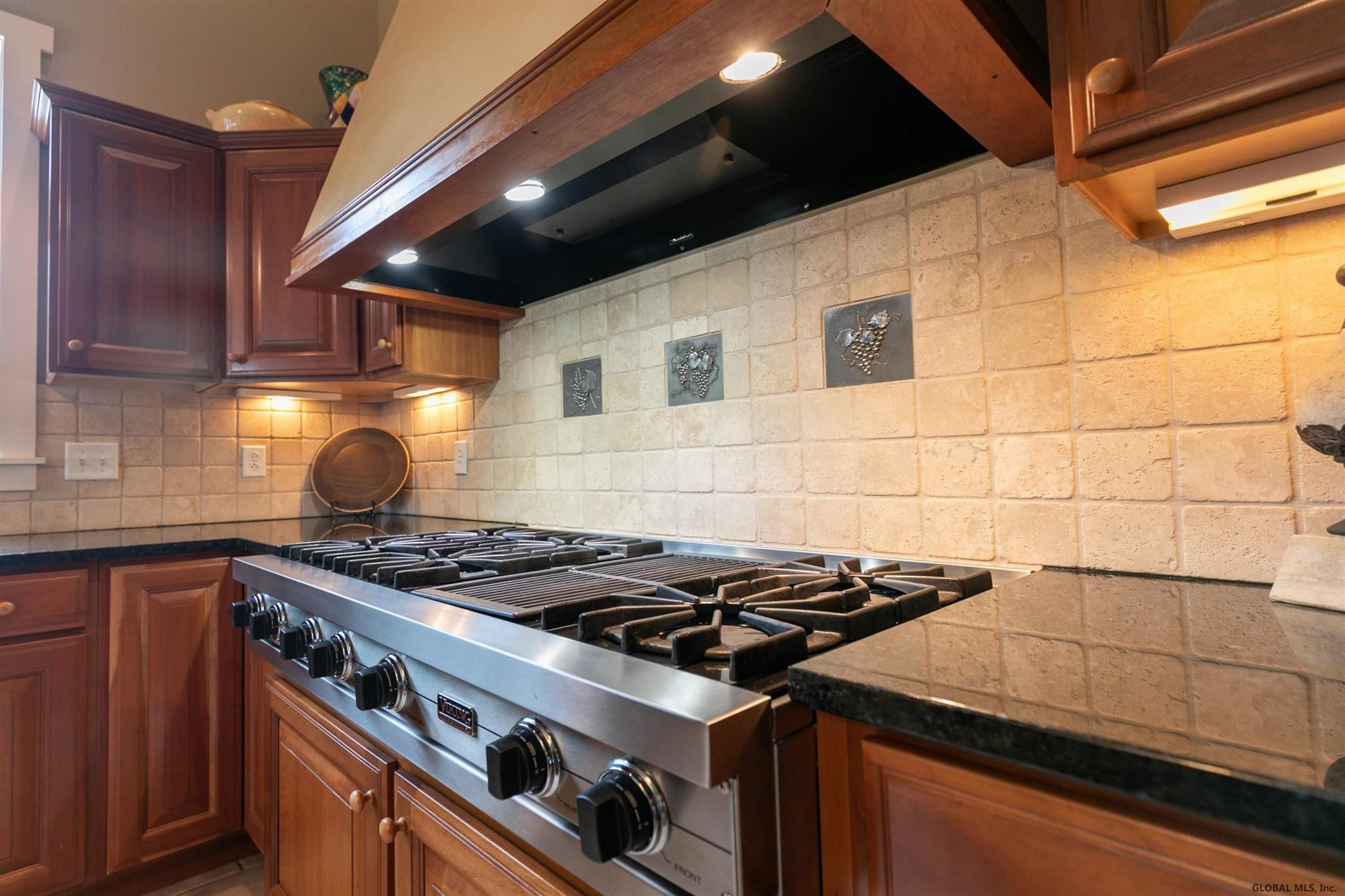 16 Kings Road Wilton, NY 12831 - Photo 21 of 62 Photo 22