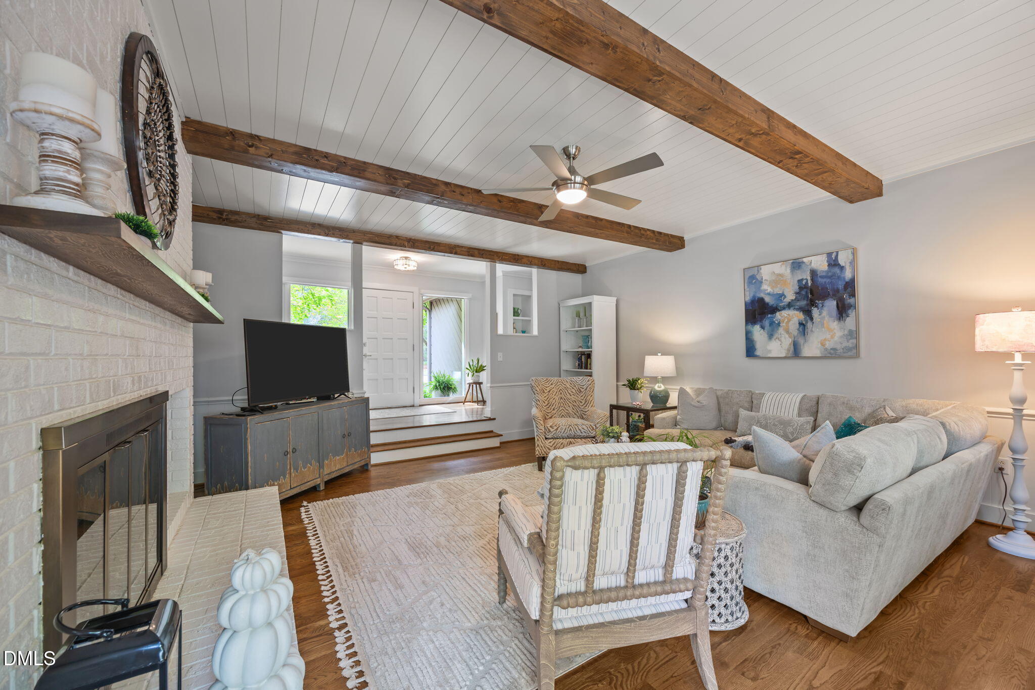 6501 Rainbow Court Raleigh, NC 27612 - Photo 8 of 41 Family Room
