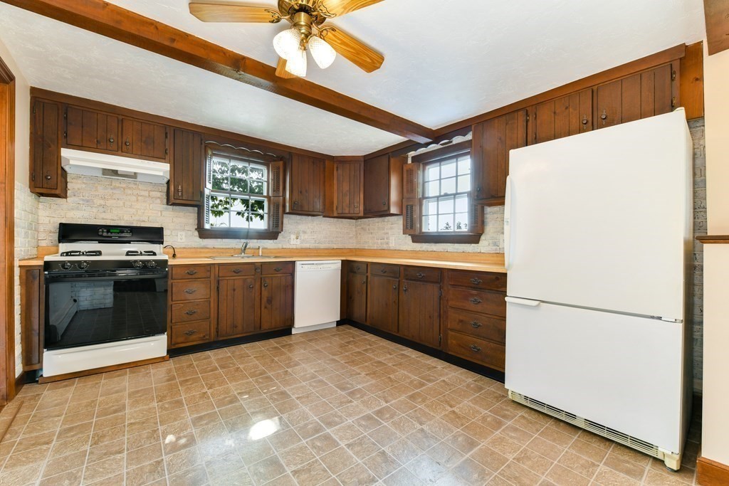 54 Indiana Terrace Newton, MA 02464 - Photo 14 of 39