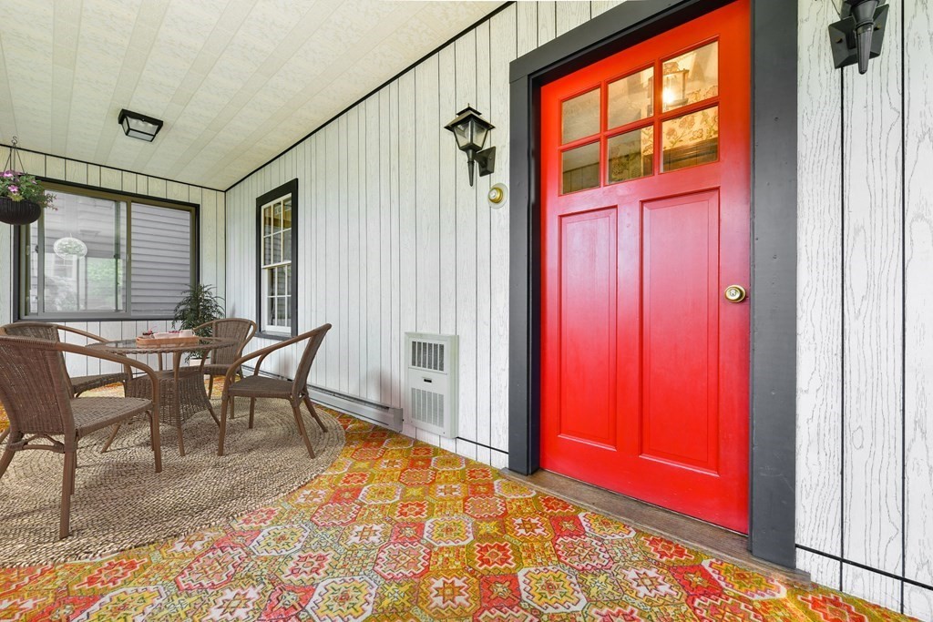 54 Indiana Terrace Newton, MA 02464 - Photo 7 of 39