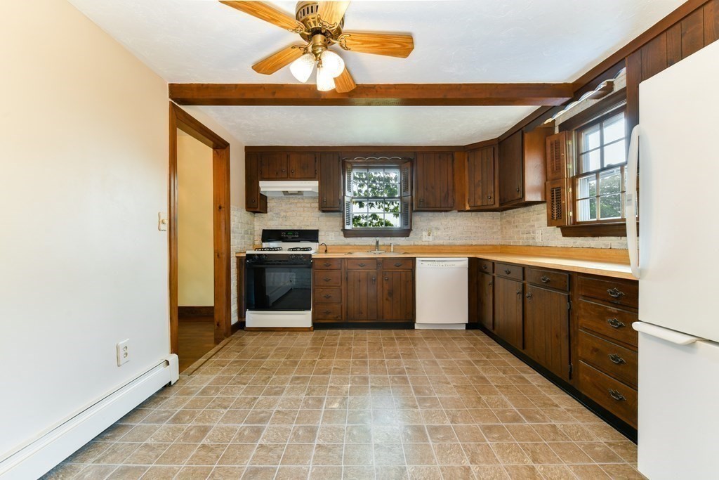 54 Indiana Terrace Newton, MA 02464 - Photo 10 of 39