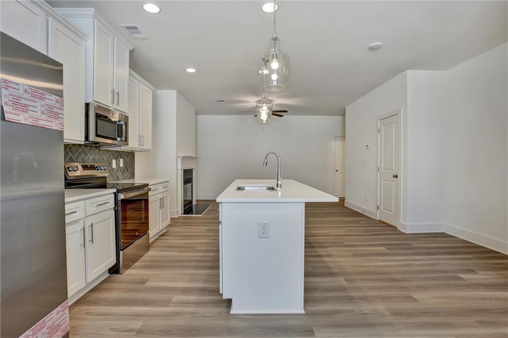 1906 Victoria Road Conyers, GA 30013 - Photo 7 of 31