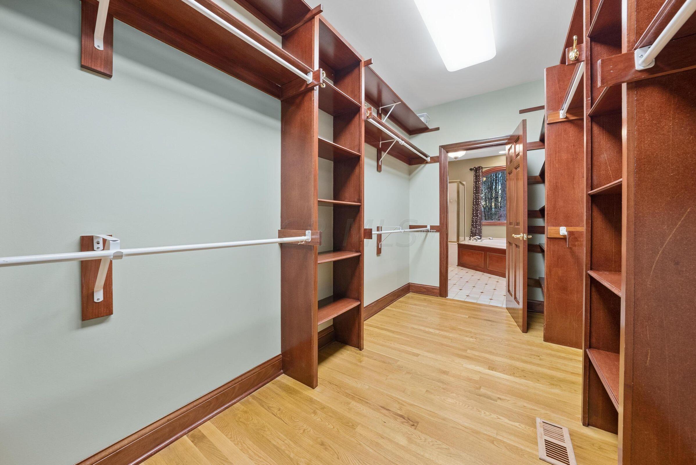 11244 Orchard Road Galena, OH 43021 - Photo 43 of 70 Custom Organizers