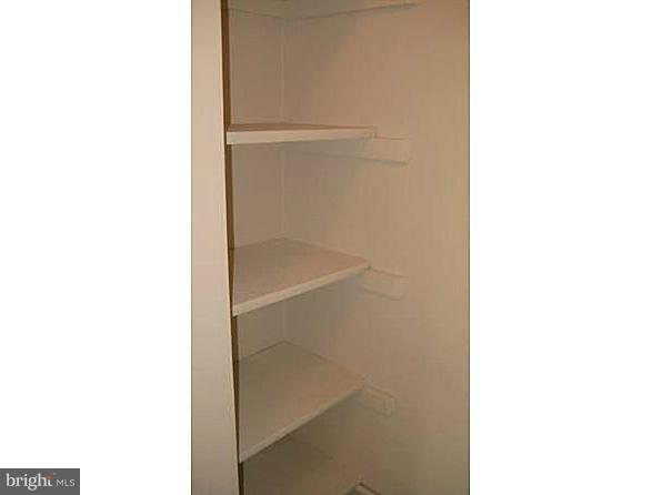 5911 Edsall Road, Unit 312 Alexandria, VA 22304 - Photo 4 of 16 Interior (General)