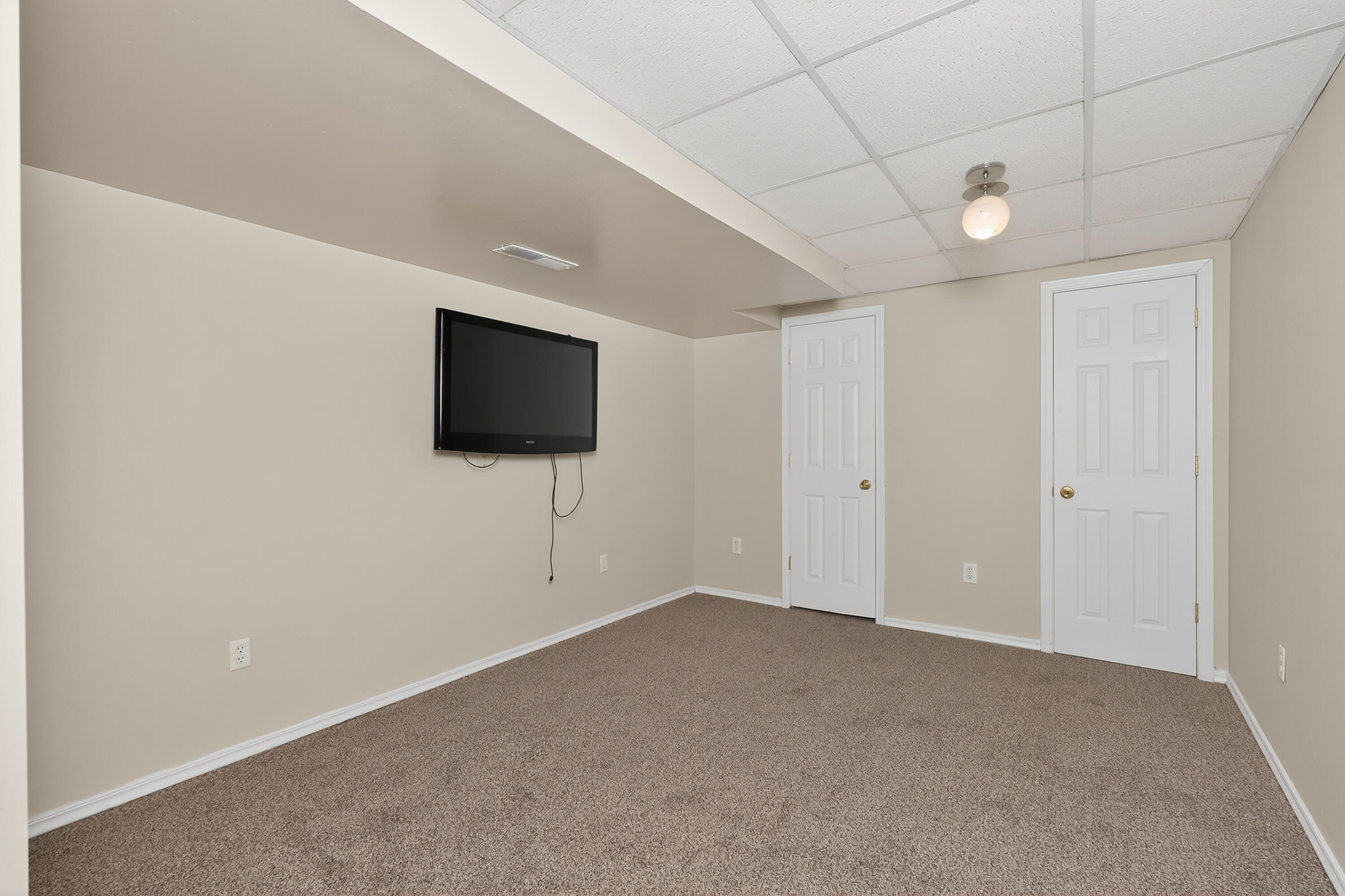 985 Reeves Road Dry Ridge, KY 41035 - Photo 18 of 32 Gallery Image 18