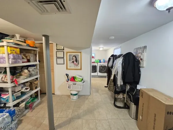 $580,000 | 725 Schuyler Avenue, Lyndhurst, NJ 07071