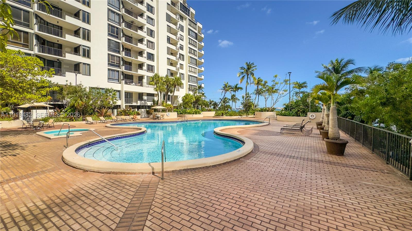 520 Brickell Key Drive, Unit A1207 Miami, FL 33131 - Photo 29 of 33