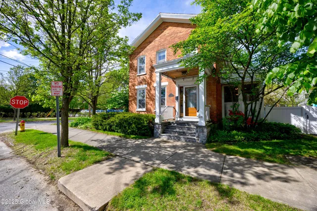 $1,249,990 | 5 George Street, Saratoga Springs, NY 12866