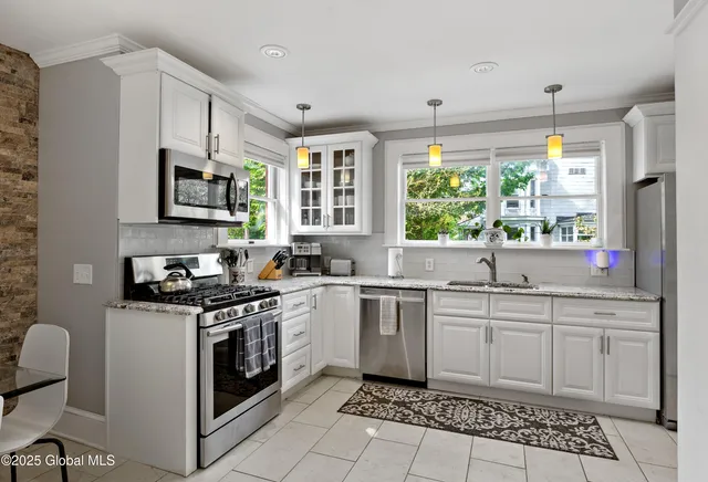 $1,249,990 | 5 George Street, Saratoga Springs, NY 12866