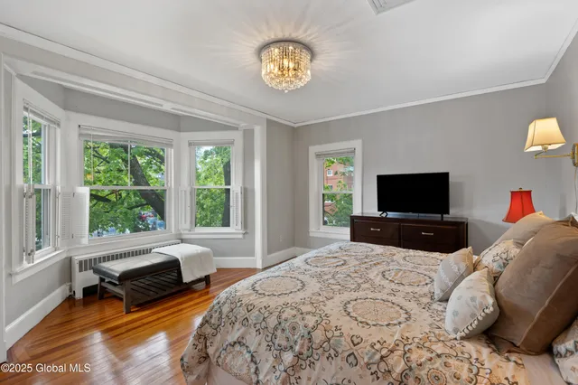 $1,249,990 | 5 George Street, Saratoga Springs, NY 12866