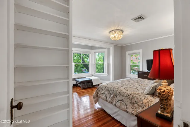 $1,249,990 | 5 George Street, Saratoga Springs, NY 12866