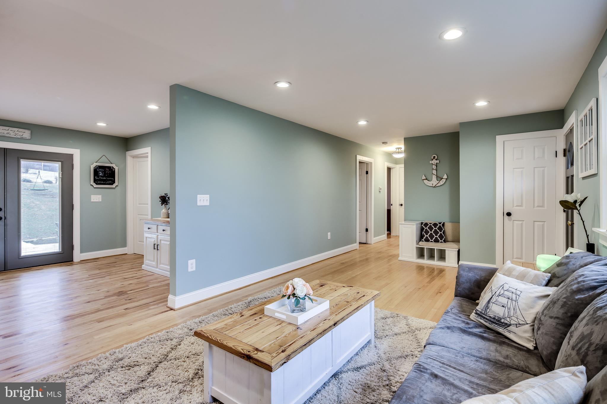 5216 Freter Road Sykesville, MD 21784 - Photo 19 of 35 LIVING ROOM